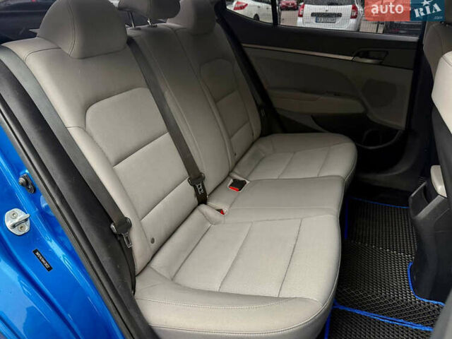 Синий Хендай Элантра, объемом двигателя 2 л и пробегом 145 тыс. км за 9950 $, фото 27 на Automoto.ua