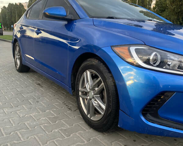 Синій Хендай Елантра, об'ємом двигуна 2 л та пробігом 194 тис. км за 9900 $, фото 5 на Automoto.ua