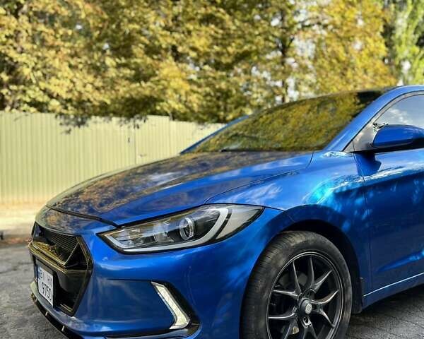 Синій Хендай Елантра, об'ємом двигуна 2 л та пробігом 168 тис. км за 11500 $, фото 1 на Automoto.ua