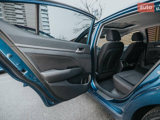 Синий Хендай Элантра, объемом двигателя 2 л и пробегом 92 тыс. км за 12000 $, фото 15 на Automoto.ua