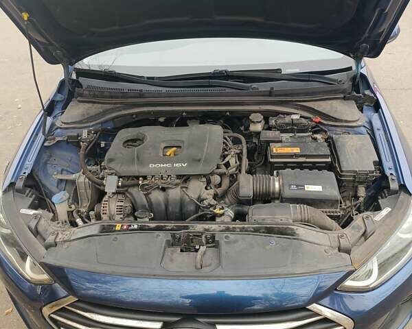 Синий Хендай Элантра, объемом двигателя 2 л и пробегом 163 тыс. км за 9999 $, фото 4 на Automoto.ua