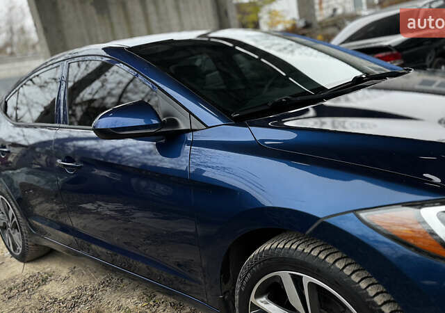Синий Хендай Элантра, объемом двигателя 2 л и пробегом 100 тыс. км за 11000 $, фото 4 на Automoto.ua