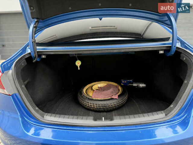 Синий Хендай Элантра, объемом двигателя 2 л и пробегом 209 тыс. км за 9300 $, фото 29 на Automoto.ua