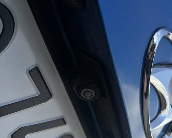 Синій Хендай Елантра, об'ємом двигуна 2 л та пробігом 206 тис. км за 9899 $, фото 14 на Automoto.ua