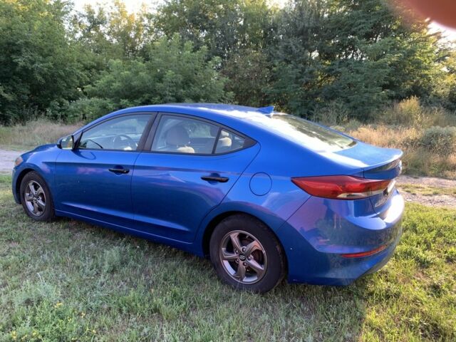 Синій Хендай Елантра, об'ємом двигуна 1.4 л та пробігом 90 тис. км за 10700 $, фото 4 на Automoto.ua