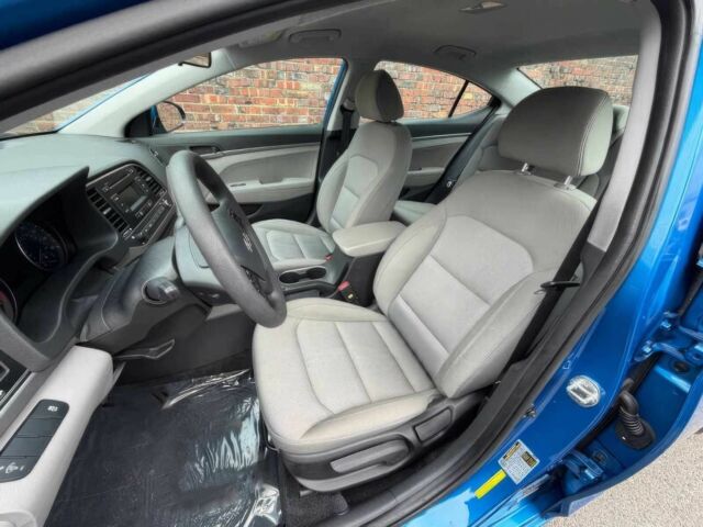 Синий Хендай Элантра, объемом двигателя 2 л и пробегом 53 тыс. км за 8000 $, фото 8 на Automoto.ua