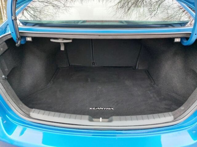 Синий Хендай Элантра, объемом двигателя 2 л и пробегом 80 тыс. км за 10500 $, фото 19 на Automoto.ua