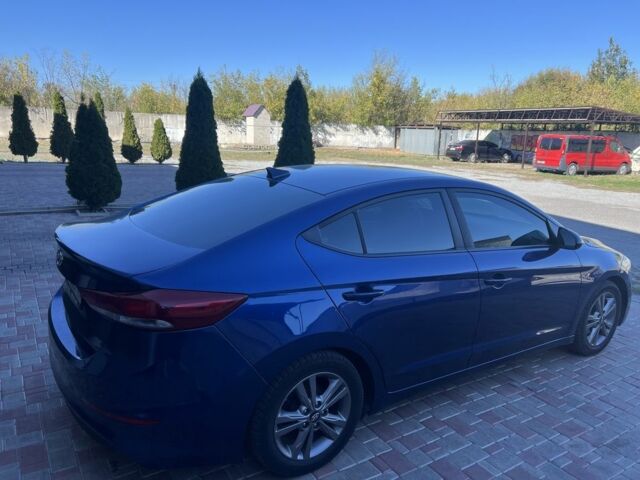 Синий Хендай Элантра, объемом двигателя 0 л и пробегом 112 тыс. км за 12750 $, фото 2 на Automoto.ua