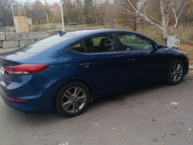 Синий Хендай Элантра, объемом двигателя 2 л и пробегом 102 тыс. км за 9999 $, фото 3 на Automoto.ua