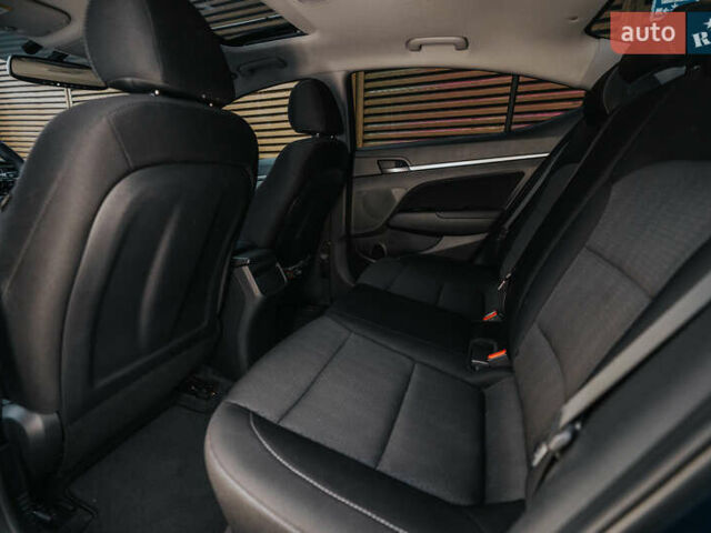 Синий Хендай Элантра, объемом двигателя 2 л и пробегом 92 тыс. км за 12000 $, фото 14 на Automoto.ua