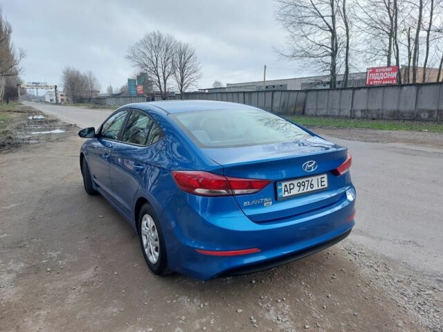 Синий Хендай Элантра, объемом двигателя 2 л и пробегом 80 тыс. км за 10500 $, фото 3 на Automoto.ua