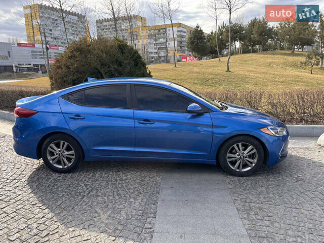 Синій Хендай Елантра, об'ємом двигуна 2 л та пробігом 94 тис. км за 11599 $, фото 9 на Automoto.ua