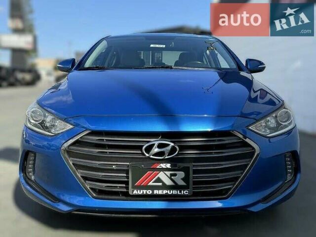 Синий Хендай Элантра, объемом двигателя 2 л и пробегом 109 тыс. км за 2900 $, фото 1 на Automoto.ua
