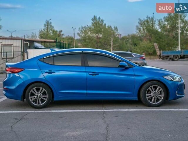 Синий Хендай Элантра, объемом двигателя 2 л и пробегом 117 тыс. км за 12500 $, фото 8 на Automoto.ua