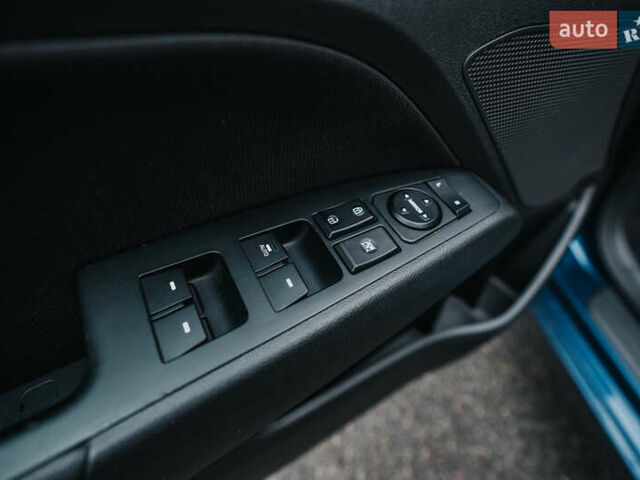 Синий Хендай Элантра, объемом двигателя 2 л и пробегом 92 тыс. км за 12000 $, фото 35 на Automoto.ua