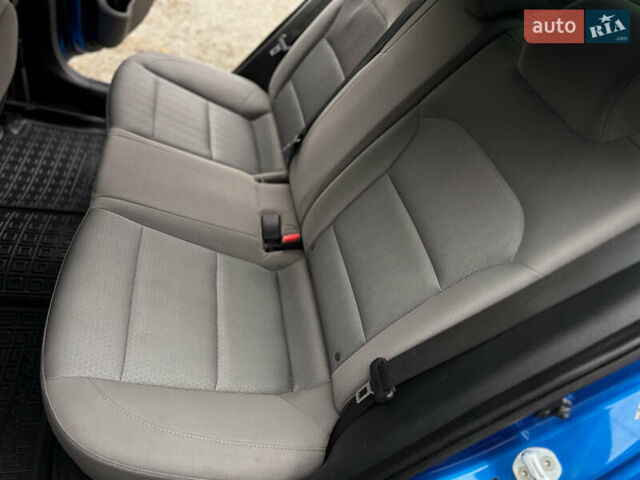 Синій Хендай Елантра, об'ємом двигуна 2 л та пробігом 129 тис. км за 10500 $, фото 18 на Automoto.ua