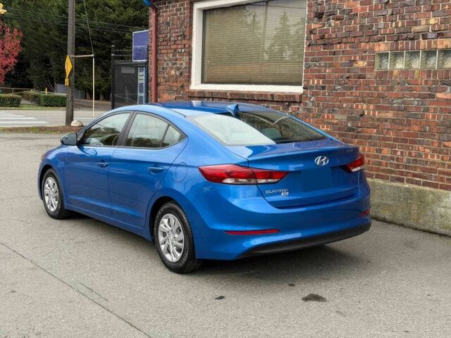 Синий Хендай Элантра, объемом двигателя 2 л и пробегом 53 тыс. км за 8000 $, фото 5 на Automoto.ua