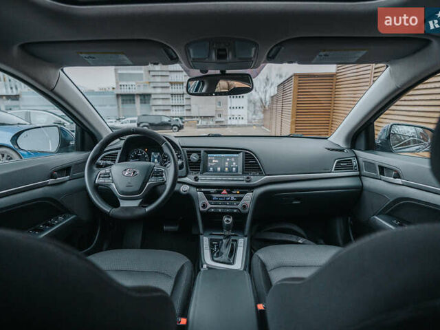 Синий Хендай Элантра, объемом двигателя 2 л и пробегом 92 тыс. км за 12000 $, фото 37 на Automoto.ua
