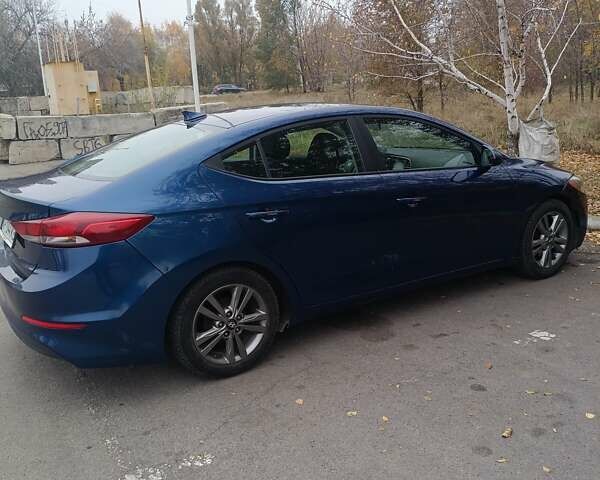 Синий Хендай Элантра, объемом двигателя 2 л и пробегом 163 тыс. км за 9999 $, фото 3 на Automoto.ua