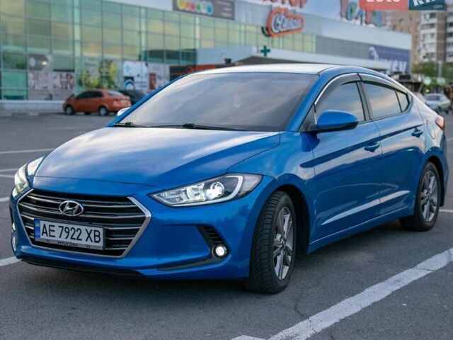 Синий Хендай Элантра, объемом двигателя 2 л и пробегом 117 тыс. км за 12500 $, фото 1 на Automoto.ua