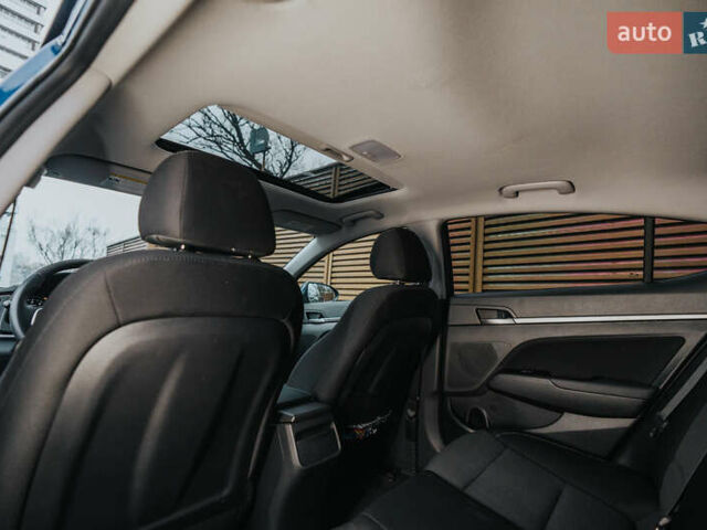 Синий Хендай Элантра, объемом двигателя 2 л и пробегом 92 тыс. км за 12000 $, фото 16 на Automoto.ua