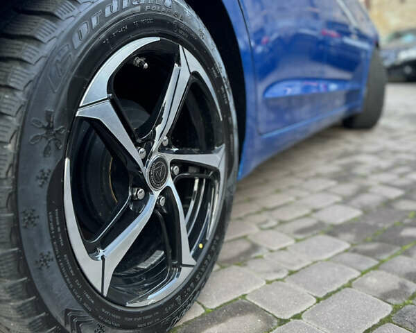 Синій Хендай Елантра, об'ємом двигуна 2 л та пробігом 180 тис. км за 10500 $, фото 26 на Automoto.ua