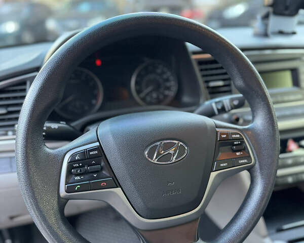 Синій Хендай Елантра, об'ємом двигуна 2 л та пробігом 180 тис. км за 10500 $, фото 13 на Automoto.ua