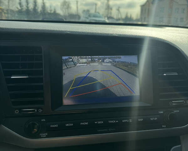 Синій Хендай Елантра, об'ємом двигуна 2 л та пробігом 206 тис. км за 9899 $, фото 9 на Automoto.ua
