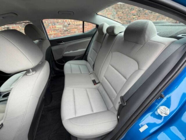 Синий Хендай Элантра, объемом двигателя 2 л и пробегом 53 тыс. км за 8000 $, фото 12 на Automoto.ua