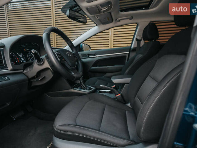 Синий Хендай Элантра, объемом двигателя 2 л и пробегом 92 тыс. км за 12000 $, фото 26 на Automoto.ua