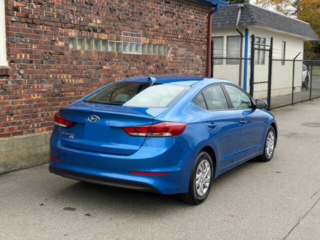 Синий Хендай Элантра, объемом двигателя 2 л и пробегом 53 тыс. км за 8000 $, фото 7 на Automoto.ua