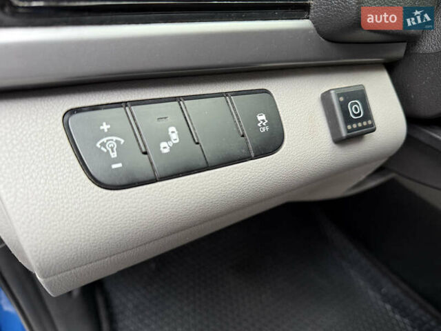 Синий Хендай Элантра, объемом двигателя 2 л и пробегом 209 тыс. км за 9300 $, фото 17 на Automoto.ua