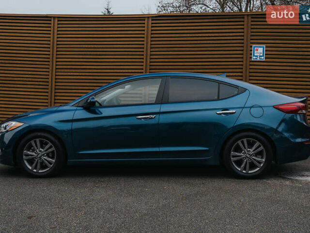 Синий Хендай Элантра, объемом двигателя 2 л и пробегом 92 тыс. км за 12000 $, фото 1 на Automoto.ua