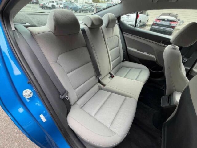 Синий Хендай Элантра, объемом двигателя 2 л и пробегом 53 тыс. км за 8000 $, фото 11 на Automoto.ua