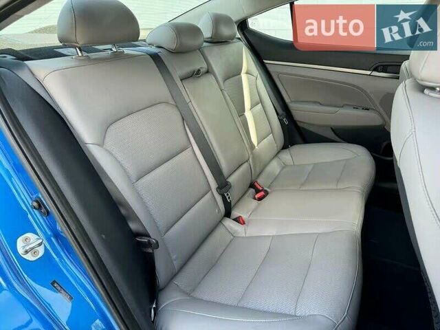 Синий Хендай Элантра, объемом двигателя 2 л и пробегом 109 тыс. км за 2900 $, фото 9 на Automoto.ua
