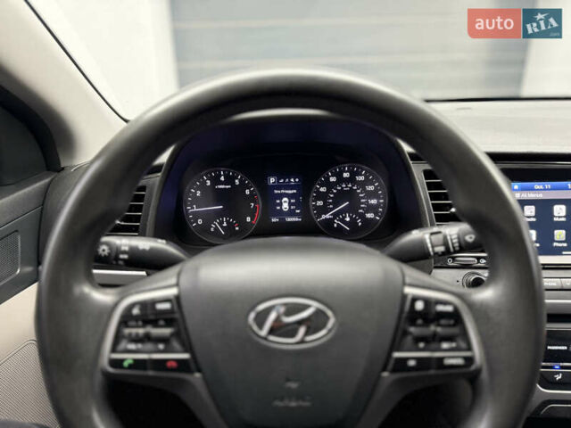 Синий Хендай Элантра, объемом двигателя 2 л и пробегом 209 тыс. км за 9300 $, фото 19 на Automoto.ua