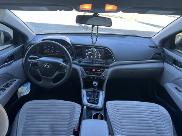 Синий Хендай Элантра, объемом двигателя 0 л и пробегом 112 тыс. км за 12750 $, фото 5 на Automoto.ua