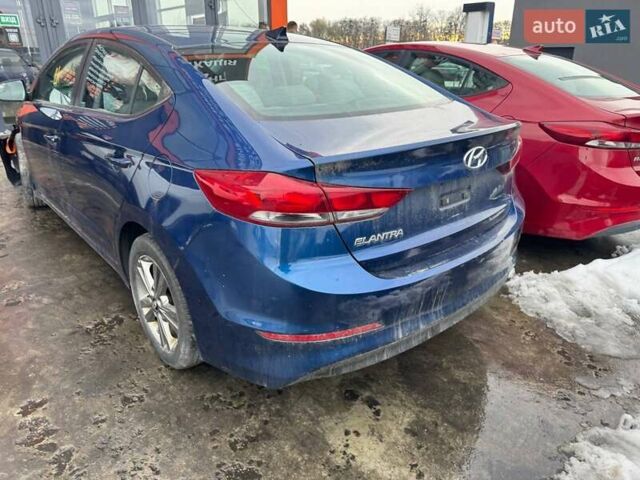 Синий Хендай Элантра, объемом двигателя 2 л и пробегом 113 тыс. км за 8900 $, фото 4 на Automoto.ua