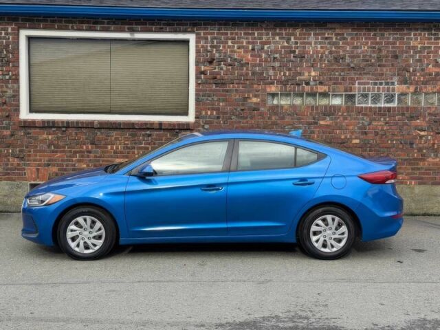 Синий Хендай Элантра, объемом двигателя 2 л и пробегом 53 тыс. км за 8000 $, фото 4 на Automoto.ua