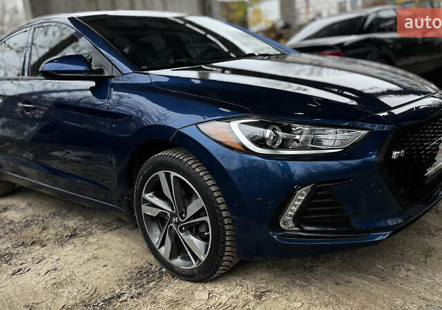 Синий Хендай Элантра, объемом двигателя 2 л и пробегом 100 тыс. км за 11000 $, фото 2 на Automoto.ua