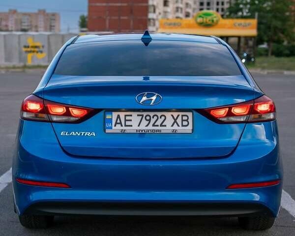 Синий Хендай Элантра, объемом двигателя 2 л и пробегом 117 тыс. км за 12500 $, фото 6 на Automoto.ua
