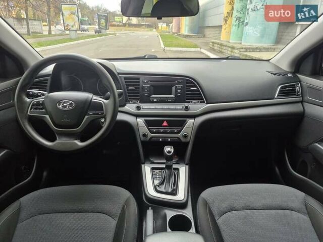 Синій Хендай Елантра, об'ємом двигуна 1.6 л та пробігом 119 тис. км за 13350 $, фото 58 на Automoto.ua