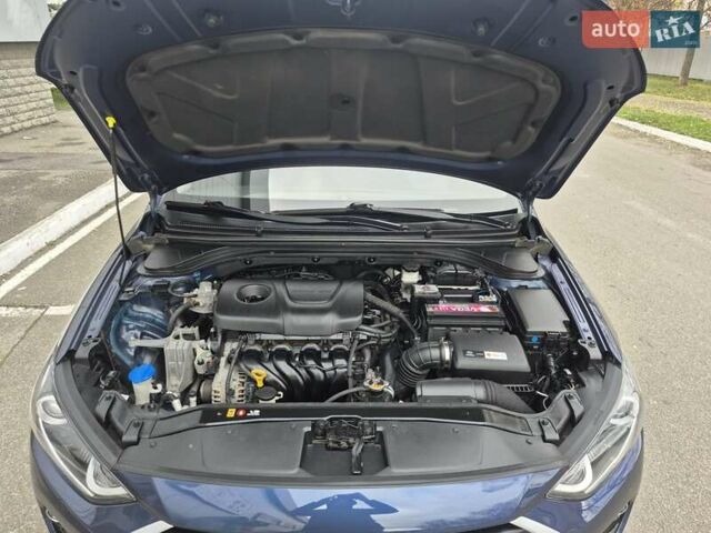 Синій Хендай Елантра, об'ємом двигуна 1.6 л та пробігом 119 тис. км за 13350 $, фото 63 на Automoto.ua
