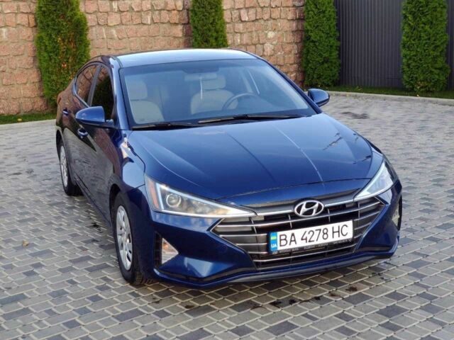 Синий Хендай Элантра, объемом двигателя 2 л и пробегом 110 тыс. км за 11450 $, фото 3 на Automoto.ua