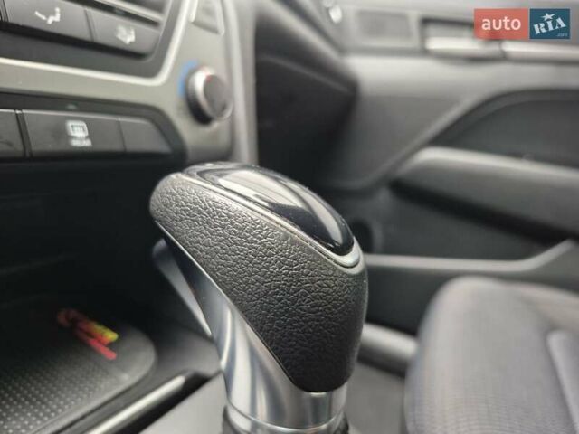 Синій Хендай Елантра, об'ємом двигуна 1.6 л та пробігом 119 тис. км за 13350 $, фото 35 на Automoto.ua