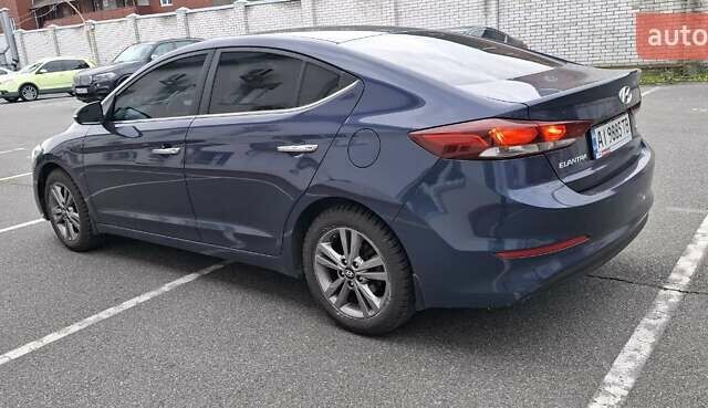 Хендай Элантра 2018 в Киеве на Automoto.ua Синий Хендай Элантра, объемом двигателя 2 л и пробегом 117 тыс. км за 14500 $, фото 2 на Automoto.ua