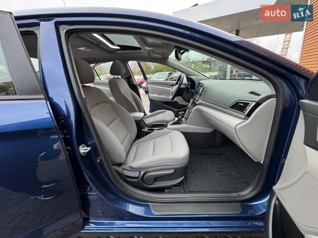 Синій Хендай Елантра, об'ємом двигуна 2 л та пробігом 56 тис. км за 11500 $, фото 23 на Automoto.ua