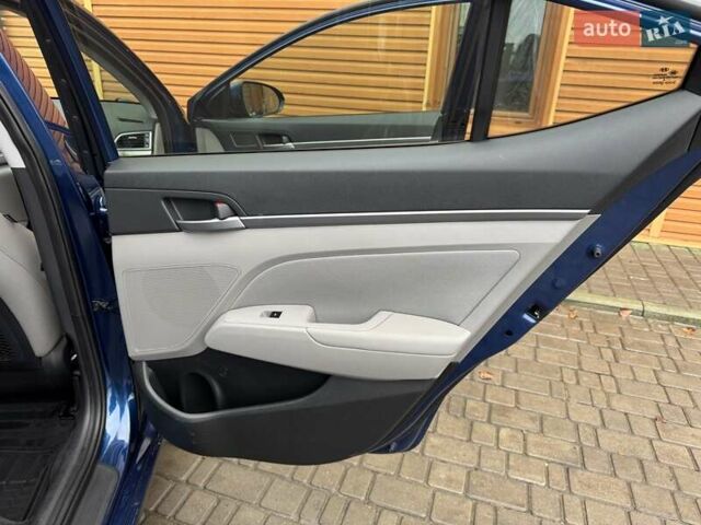 Синій Хендай Елантра, об'ємом двигуна 2 л та пробігом 56 тис. км за 11500 $, фото 29 на Automoto.ua