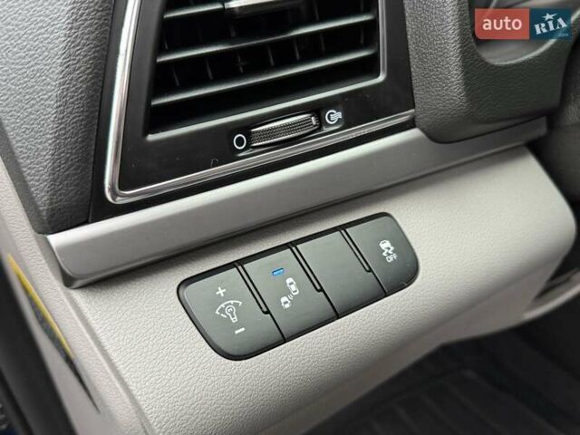 Синій Хендай Елантра, об'ємом двигуна 2 л та пробігом 56 тис. км за 11500 $, фото 55 на Automoto.ua