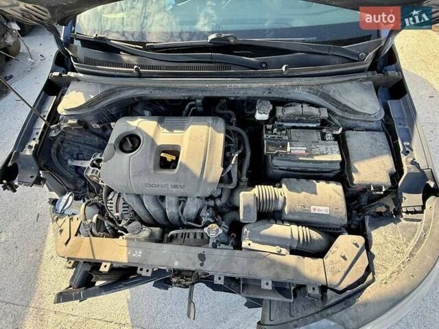 Синій Хендай Елантра, об'ємом двигуна 2 л та пробігом 160 тис. км за 8500 $, фото 17 на Automoto.ua